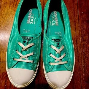 Converse Shoes aqua green, size 71/2
